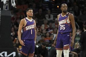 米西奇：KD惊讶于自己在太阳的战术地位之低 年轻人享受与其交流