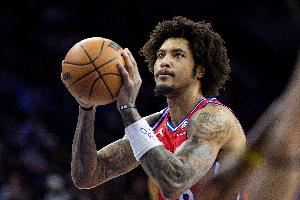 纳斯:乌布雷没事 他被允许重返球场&但比分表明没必要了